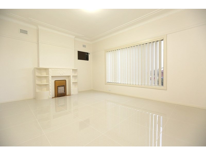 11 Gleeson Avenue, Condell Park NSW 2200