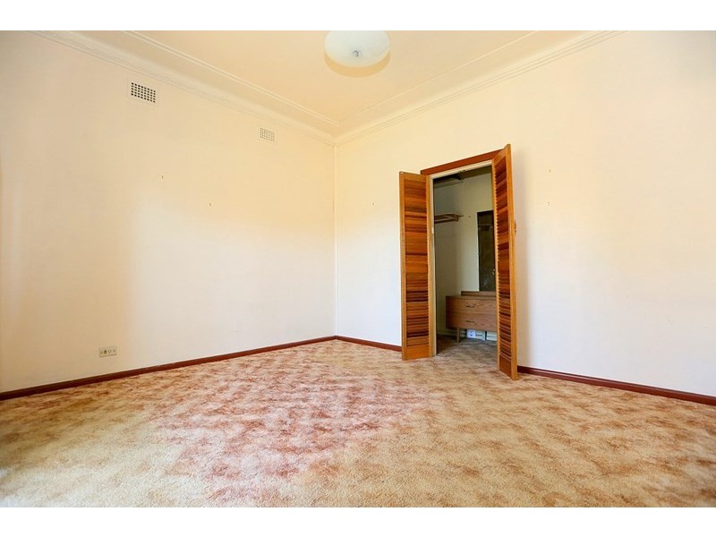 28 Fifth Avenue, Condell Park NSW 2200