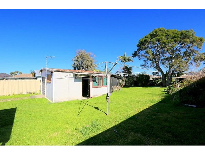 28 Fifth Avenue, Condell Park NSW 2200