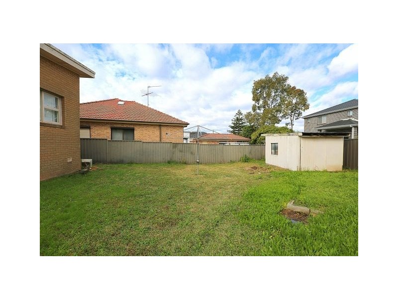 27 Norman Street, Condell Park NSW 2200