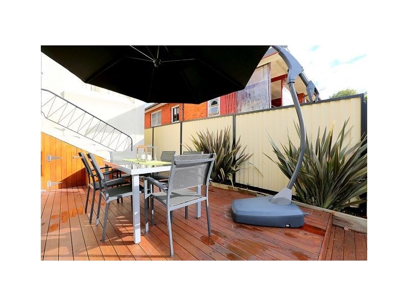 22 Cooeeyana Parade, Mount Lewis NSW 2190