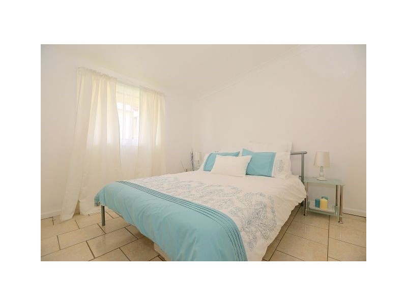 22 Cooeeyana Parade, Mount Lewis NSW 2190