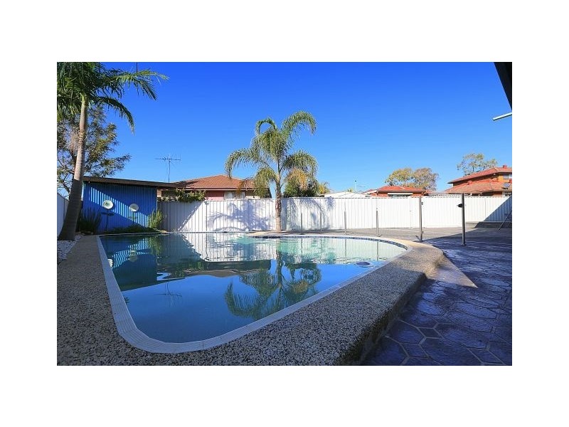 8 Evans Avenue, Moorebank NSW 2170