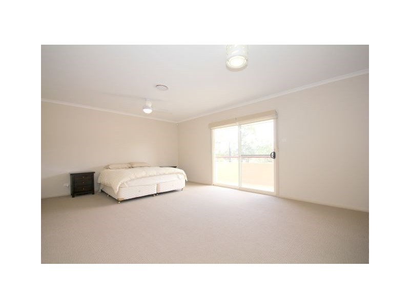 22 Fairway Close, Moorebank NSW 2170