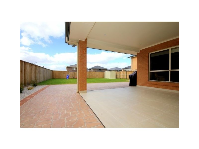 22 Fairway Close, Moorebank NSW 2170
