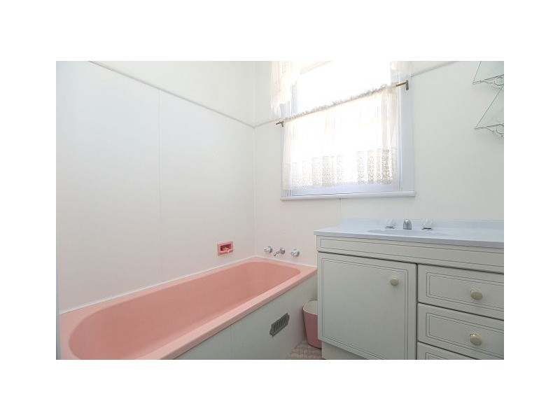 11 McCrossin Avenue, Birrong NSW 2143