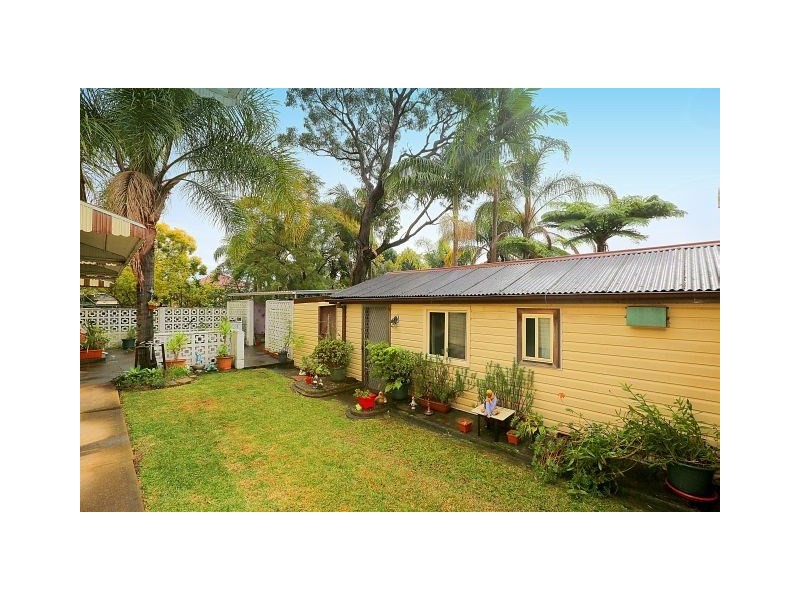 38 Brennan Street, Yagoona NSW 2199