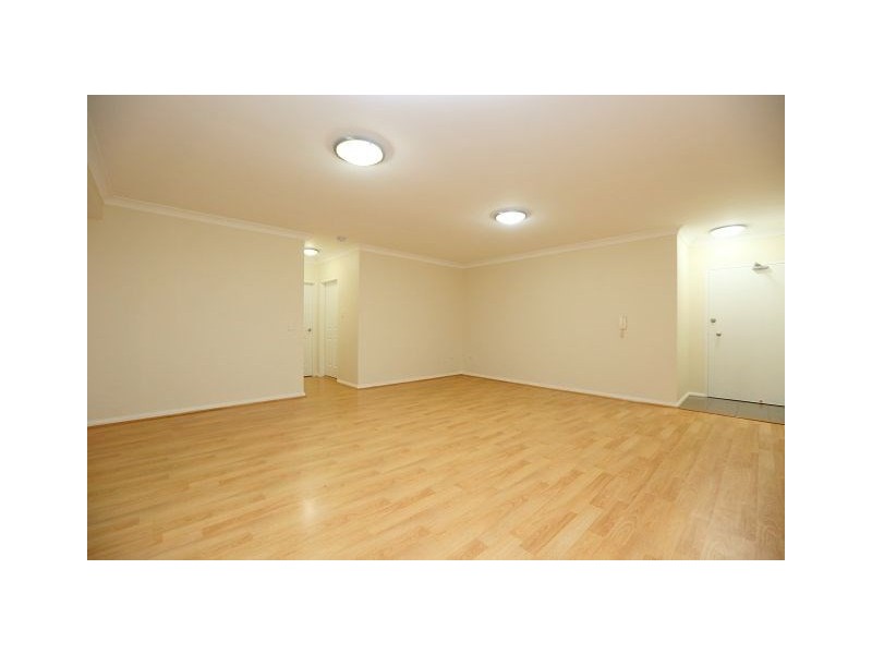 4/182-184 Greenacre Road, Bankstown NSW 2200