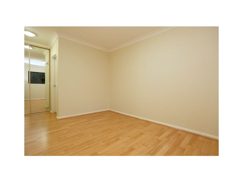 4/182-184 Greenacre Road, Bankstown NSW 2200