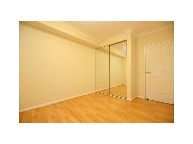 4/182-184 Greenacre Road, Bankstown NSW 2200