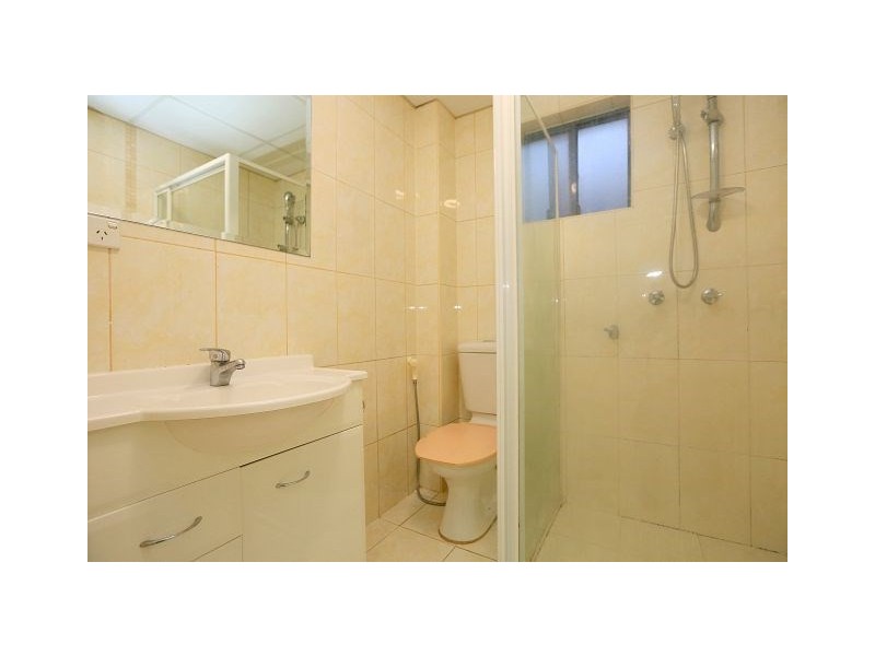 4/182-184 Greenacre Road, Bankstown NSW 2200