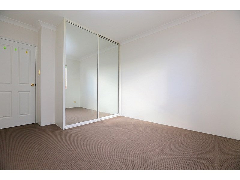 9/54 Sir Joseph Banks Street, Bankstown NSW 2200