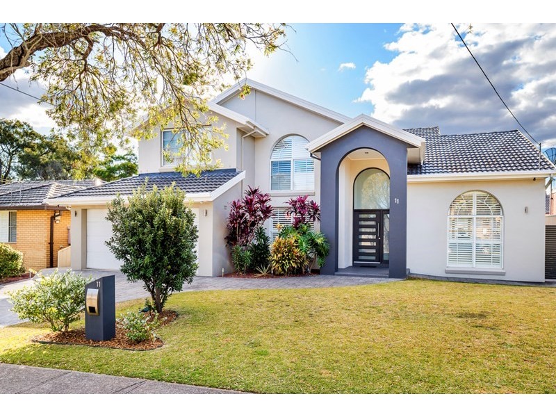 11 Denman Road, Georges Hall NSW 2198