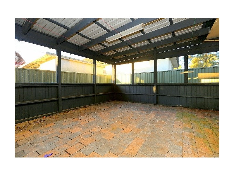 6 Erica Crescent, Georges Hall NSW 2198