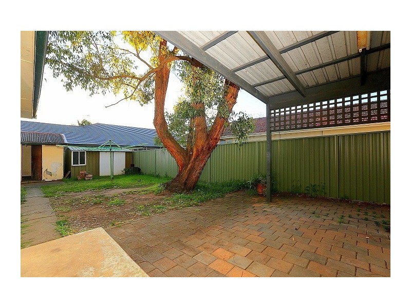 6 Erica Crescent, Georges Hall NSW 2198