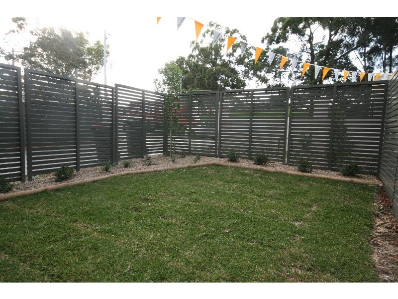 2/74 Napoleon Road, Greenacre NSW 2190