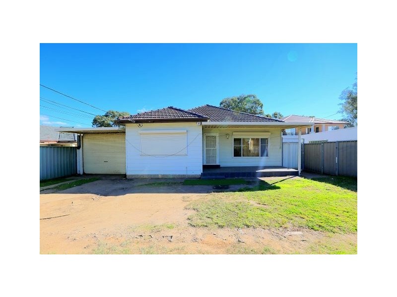 242 Henry Lawson Drive, Georges Hall NSW 2198