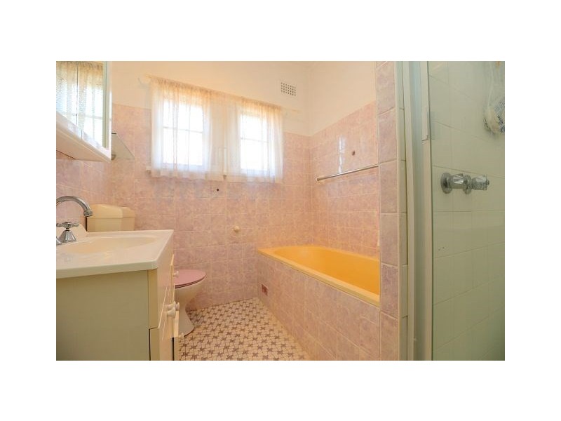 27 Columbine Avenue, Bankstown NSW 2200