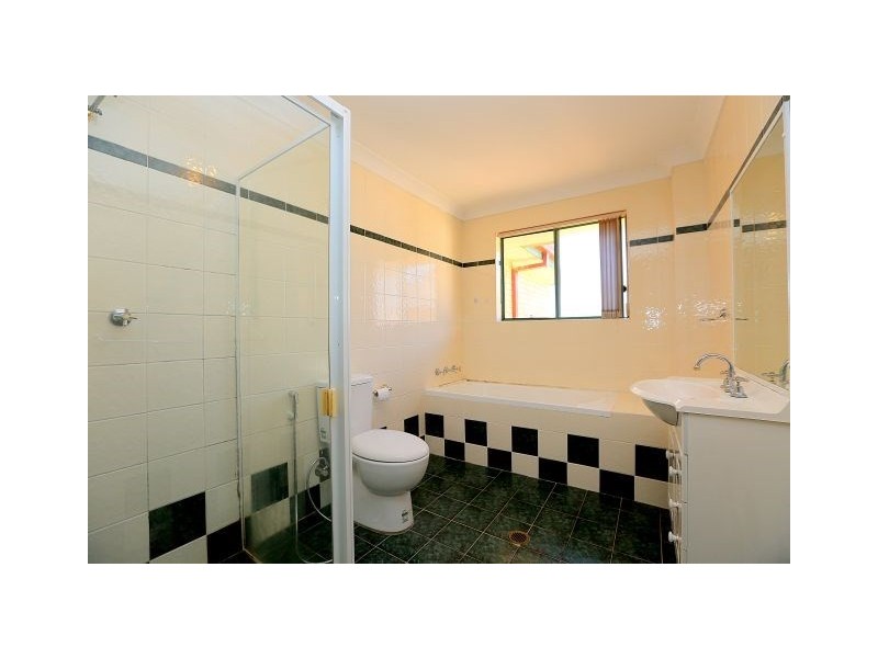 25/40-44 Chertsey Avenue, Bankstown NSW 2200