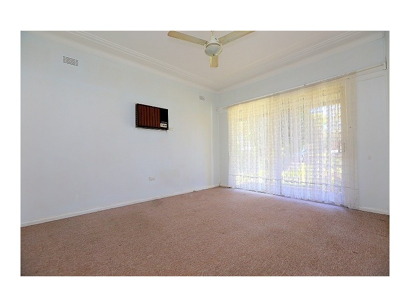 12 Royal Avenue, Birrong NSW 2143