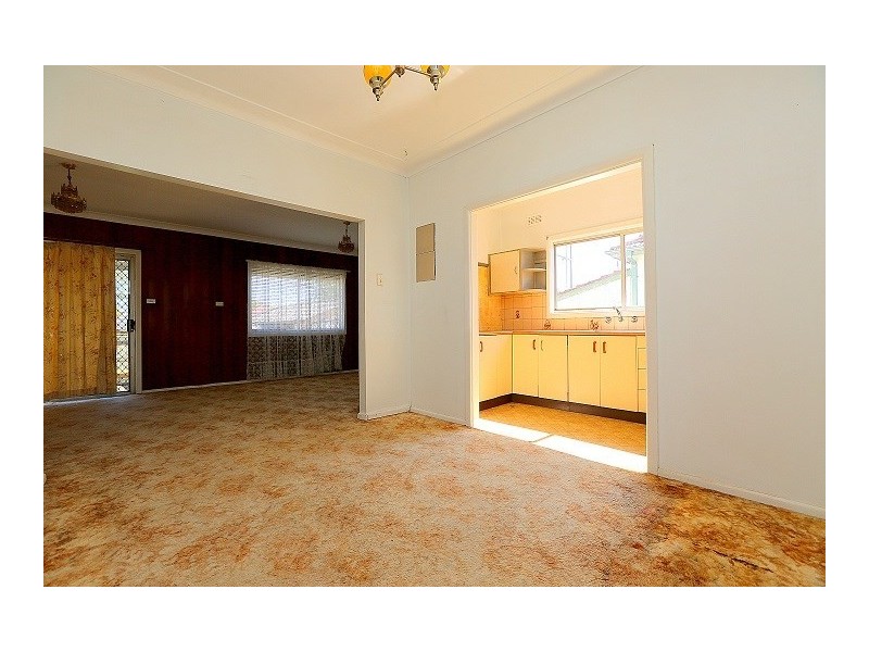 12 Royal Avenue, Birrong NSW 2143