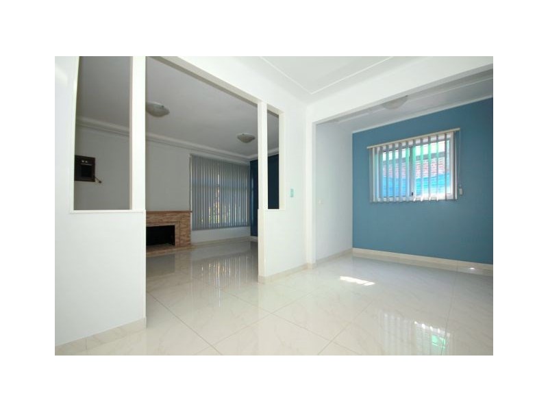 10 Wentworth Street, Greenacre NSW 2190