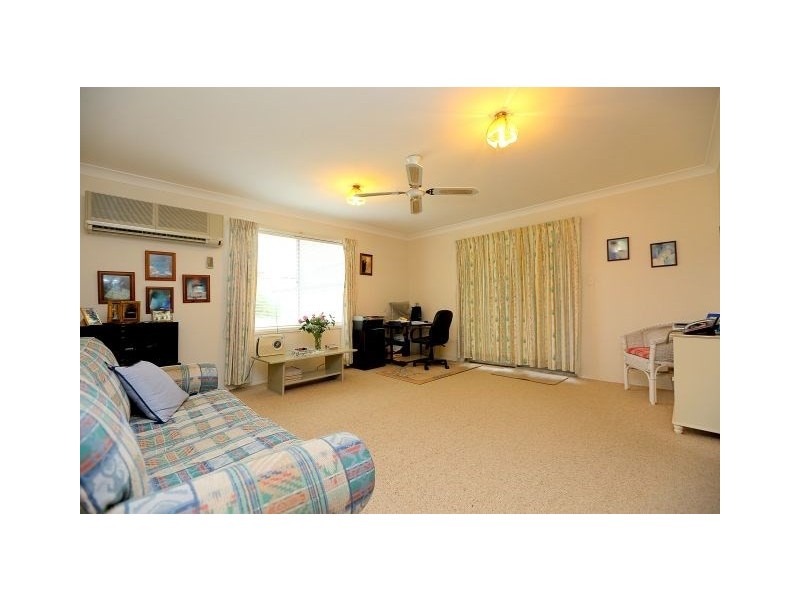 12 Newland Avenue, Milperra NSW 2214