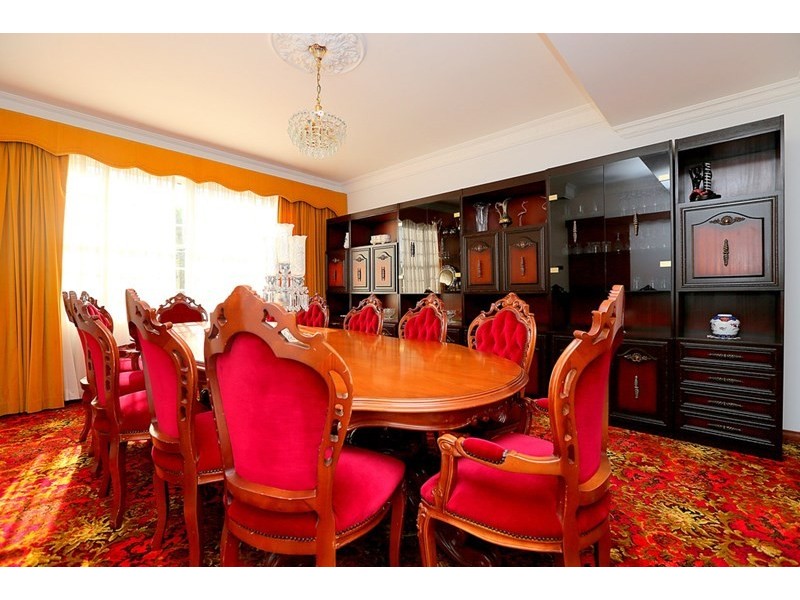 15 Saric Avenue, Georges Hall NSW 2198