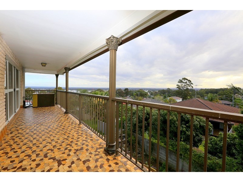 15 Saric Avenue, Georges Hall NSW 2198