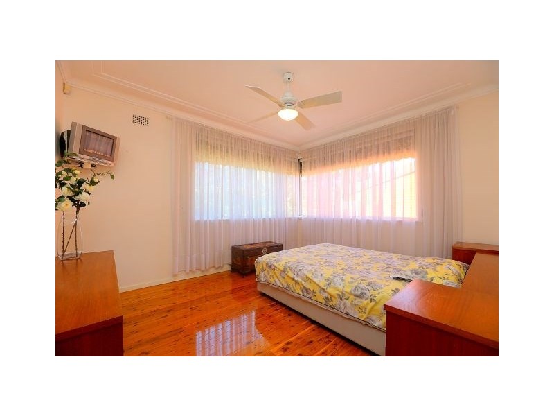 3 Wren Street, Condell Park NSW 2200