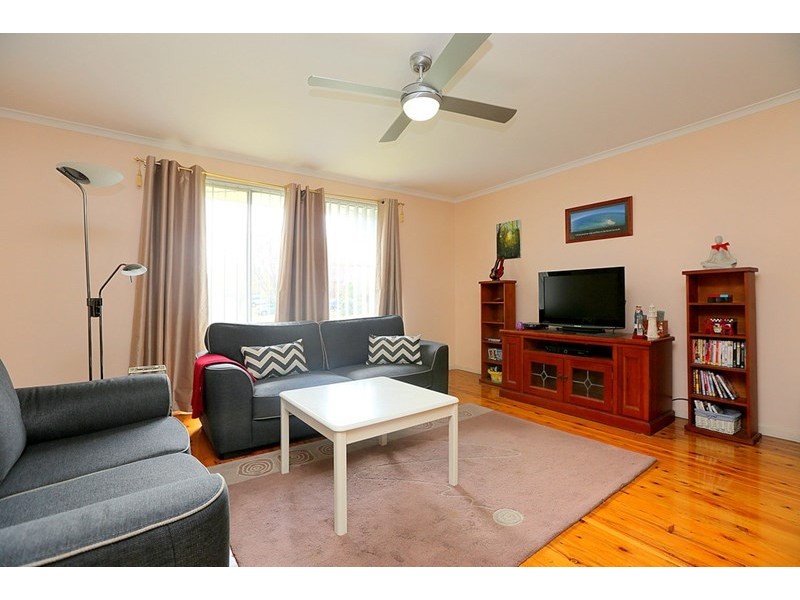 53 Oak Drive, Georges Hall NSW 2198