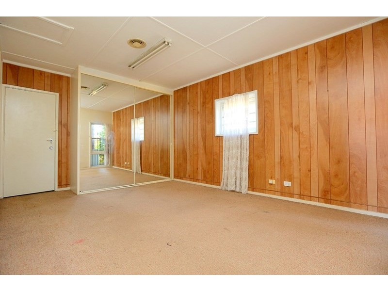 194 Birdwood Road, Georges Hall NSW 2198