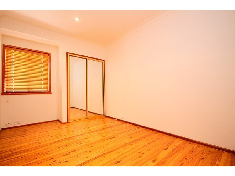 13 Josephine Crescent, Georges Hall NSW 2198