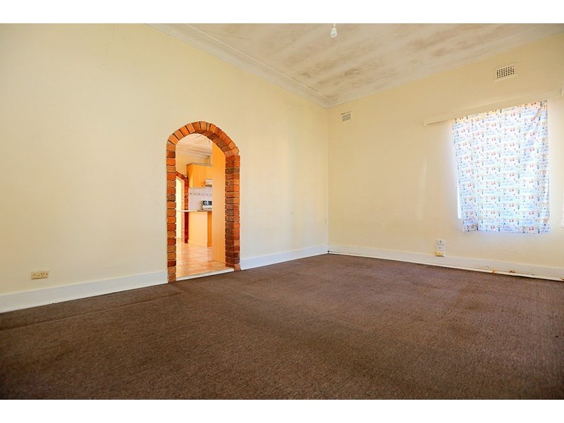 61 Seymour Parade, Belfield NSW 2191