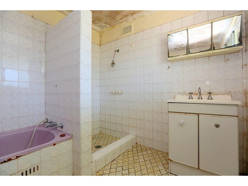 61 Seymour Parade, Belfield NSW 2191