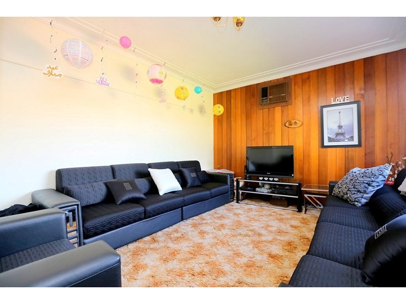 100 Yanderra Street, Condell Park NSW 2200