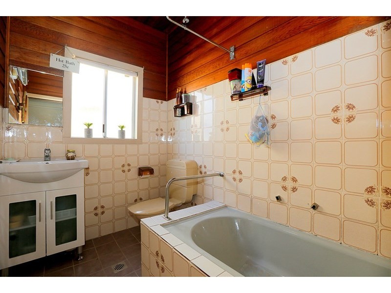 100 Yanderra Street, Condell Park NSW 2200