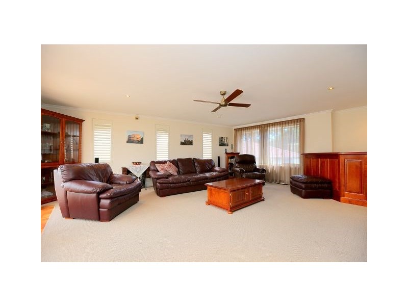 54 Wendy Avenue, Georges Hall NSW 2198