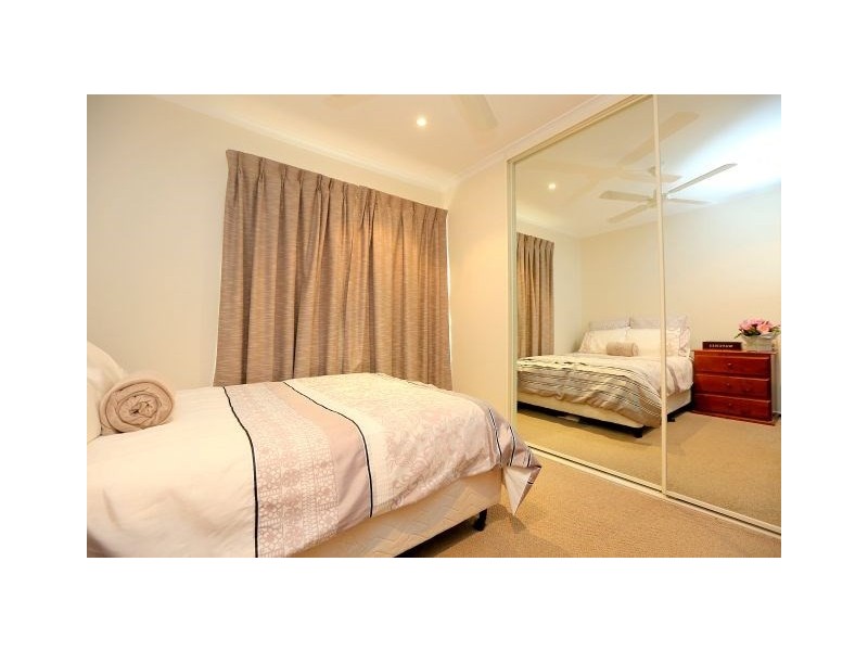 54 Wendy Avenue, Georges Hall NSW 2198