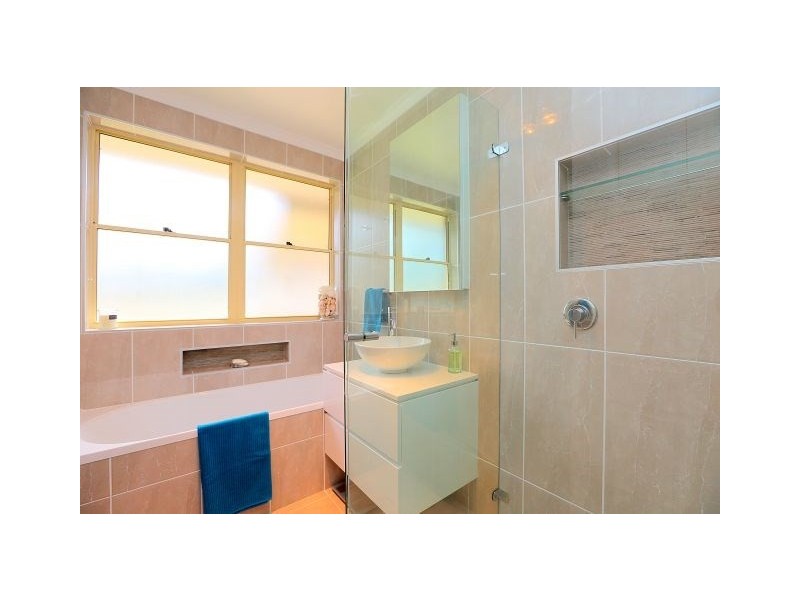 54 Wendy Avenue, Georges Hall NSW 2198