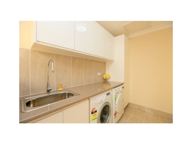 54 Wendy Avenue, Georges Hall NSW 2198