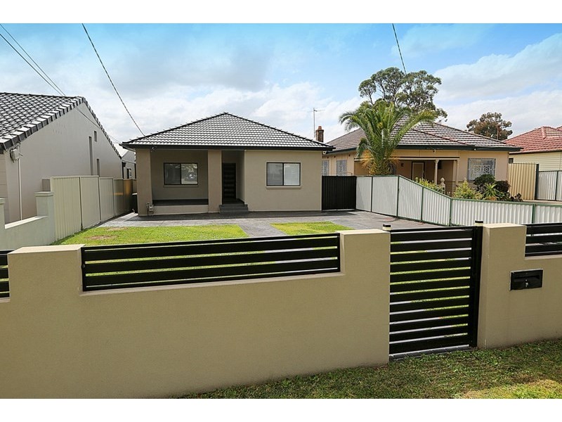 45 Greenacre Road, Greenacre NSW 2190