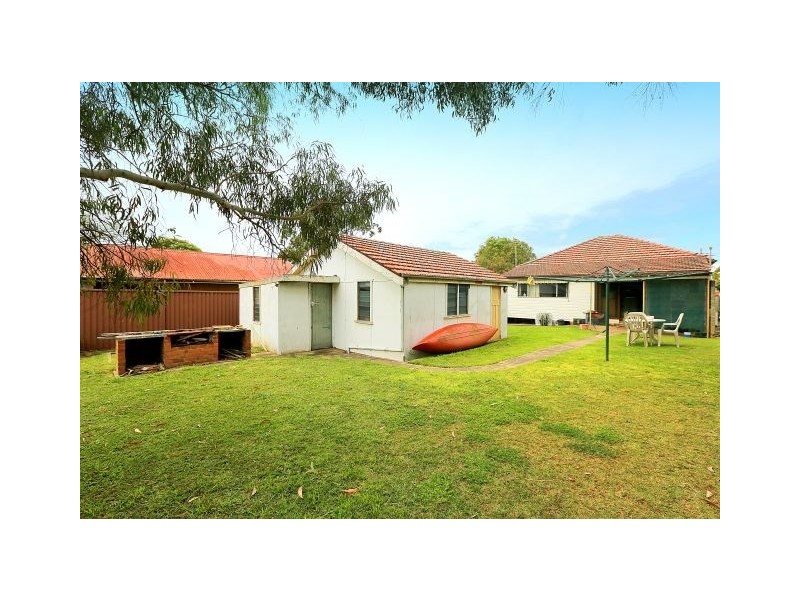 9 Meakin Crescent, Chester Hill NSW 2162