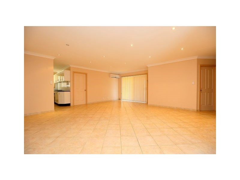 8/125 Rex Road, Georges Hall NSW 2198