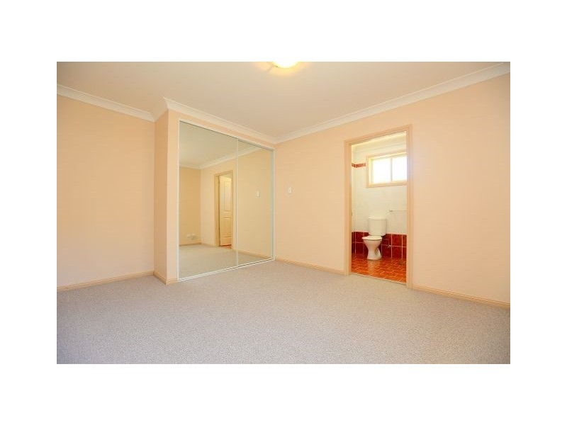 8/125 Rex Road, Georges Hall NSW 2198