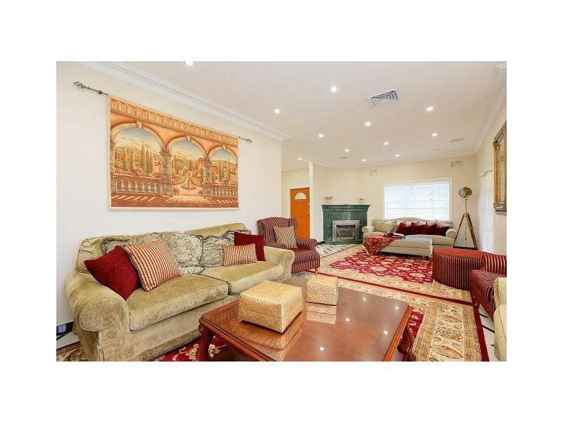 45 Griffiths Avenue, Punchbowl NSW 2196