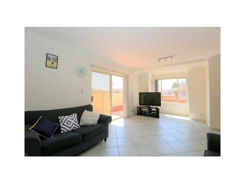 1/39 Rosemont Street South, Punchbowl NSW 2196