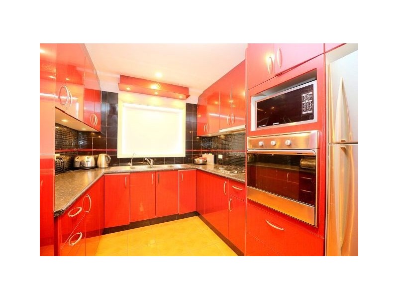 9 Erica Crescent, Georges Hall NSW 2198