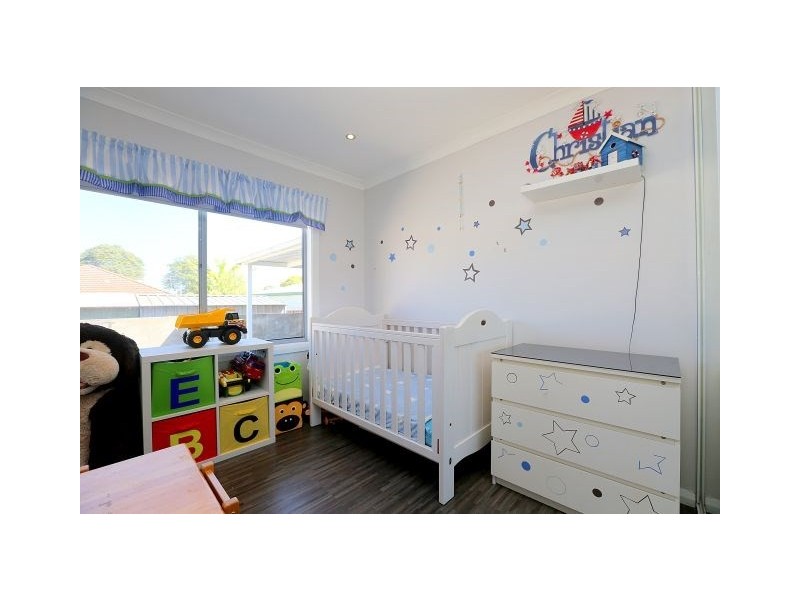 9 Erica Crescent, Georges Hall NSW 2198