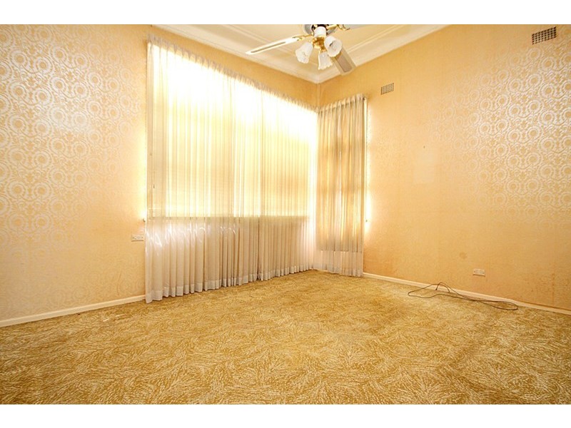 27 Norman Street, Condell Park NSW 2200